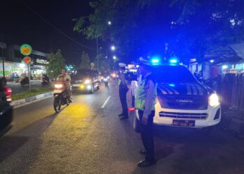 Polsek Tualang Polres Siak Laksanakan Kegiatan Blue Light Patrol di Sejumlah Titik Rawan Kecelakaan