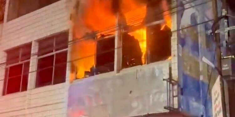 Sijago Merah Ngamuk, Satu Keluarga Hangus Terbakar