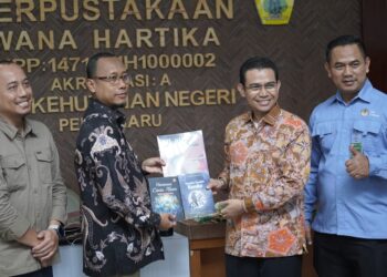 Hendry Munief Soroti Serapan Naker Sektor Industri dari Alumni SMK di Riau masih Rendah