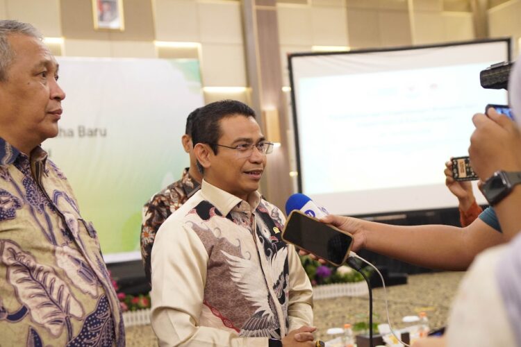 Hendry Munief dan Kemenperin RI Beri Pelatihan kepada 360 Pelaku IKM di Pekanbaru