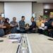 Ketua Umum Majelis Kerapatan Adat (MKA) LAMR, Datuk Seri H Marjohan Yusuf dan Masyarakat Serahkan Usulan Pembentukan Daerah Istimewah Riau (DIR) ke DPR Serta DPD- RI