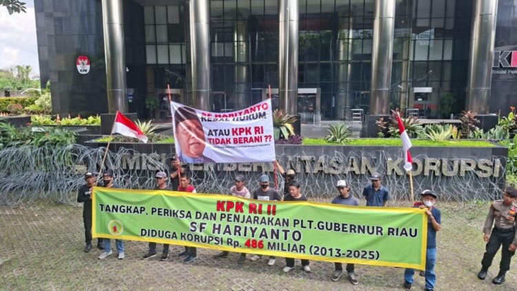 Demo di KPK, GEMARI Minta KPK Periksa Plt Gubernur Riau SF Hariyanto, Diduga Korupsi 468 Miliar