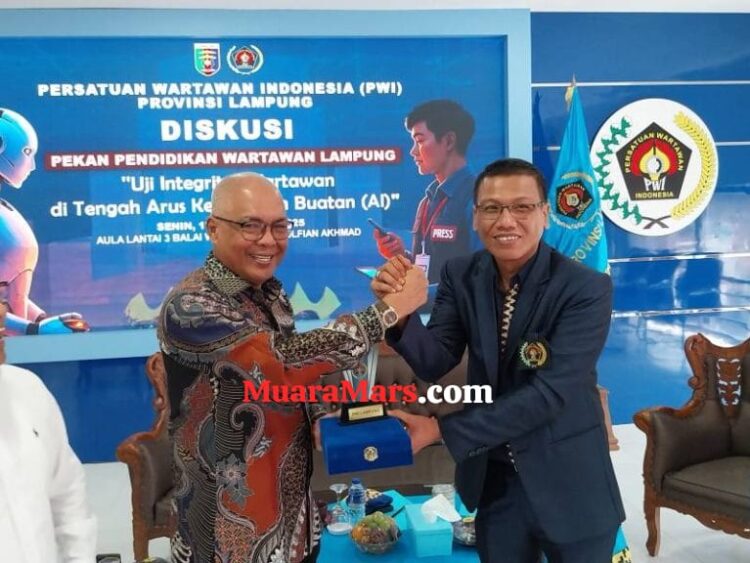 PWI Pusat Ingatkan Jurnalis”  Hindari Berita Hoaks di Era Teknologi” dan Tidak Terjebak Copy Paste Berita