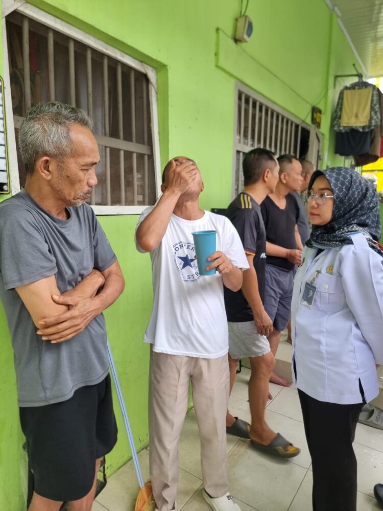 Lapas Kelas II A Pekanbaru Lakukan Penyuluhan Obat Anti Tuberkolosis (OAT) Pada Warga Binaan