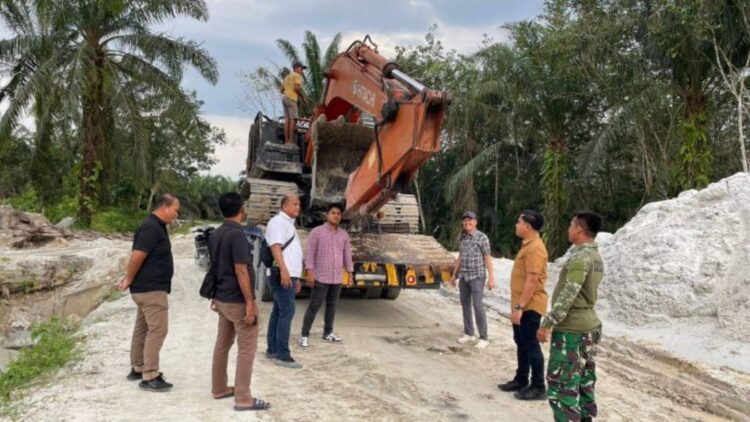 Satreskrim Polres Kampar Kembali Tangkap Penambang Pasir dan Batu Ilegal di Sungai Pinang