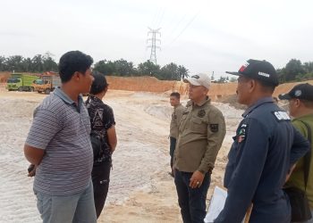 Kadis ESDM dan tim GAKKUM DLHK Hentikan Kegiatan Tambang Galian C Jenis Tanah Urug PT. KARYA INDAH TAMBANG Di Tapung