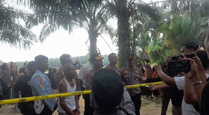 Tambang Ilega Galian C Cederai Jembatan Gantung di Desa Kualu, Hukum Melemah” Uang Bicara